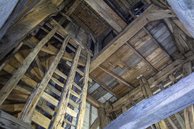 Église Sainte-Catherine [Honfleur - 14333] : Clocher, beffroi : plancher du 2e niveau vu depuis le 1er étage