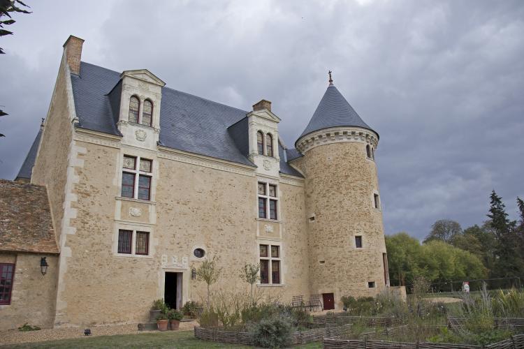 Manoir de la Beunèche [Roézé-sur-Sarthe - 72253] : Vue générale depuis le sud-ouest
