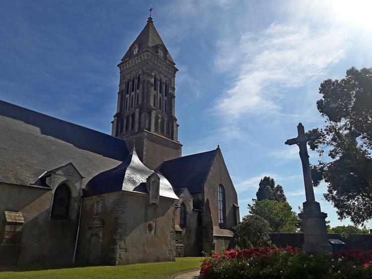 Église Saint-Philbert [Noirmoutier-en-l'Île - 85163] : Vue générale depuis le sud-ouest<br/>© 2018 - Ateliers Perrault