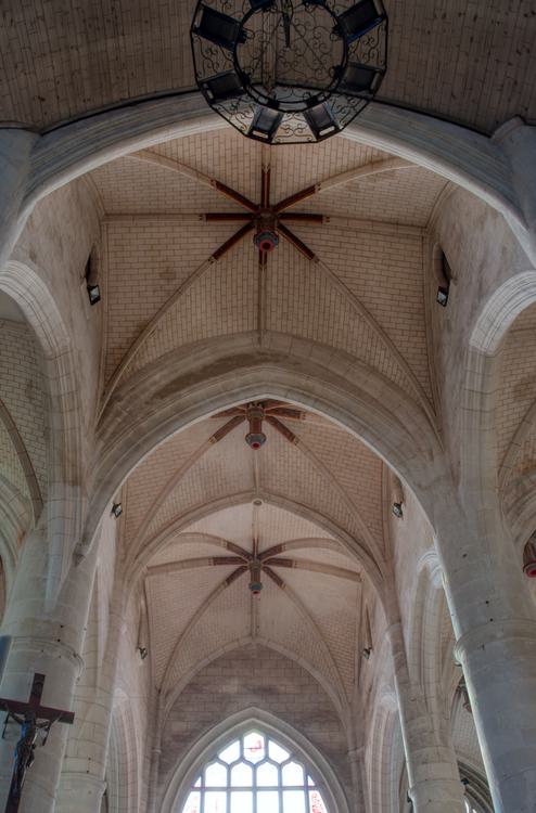 Église Notre Dame de l'Assomption [Les Sables-d'Olonne - 85194] : Vue d’ensemble des voûtes du choeur