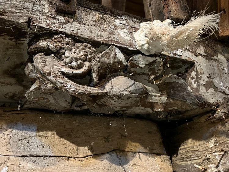 Église Saint-Martin-de-Tours [Amanlis - 35002] : Nef, charpente de couvrement, congé sculpté d’une sablière supérieure