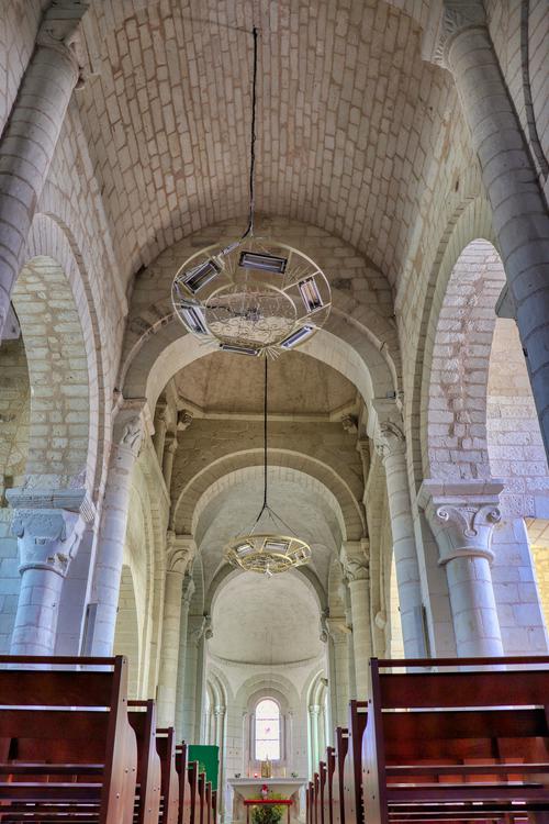 Église Saint-Pierre-et-Saint-Paul [Ingrandes - 86111] : Vue générale de la voûte maçonnée en direction du choeur